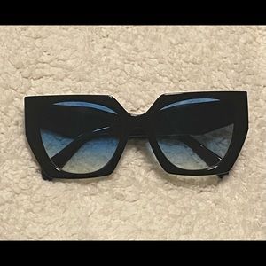 Women’s Gradient Blue Sunglasses
